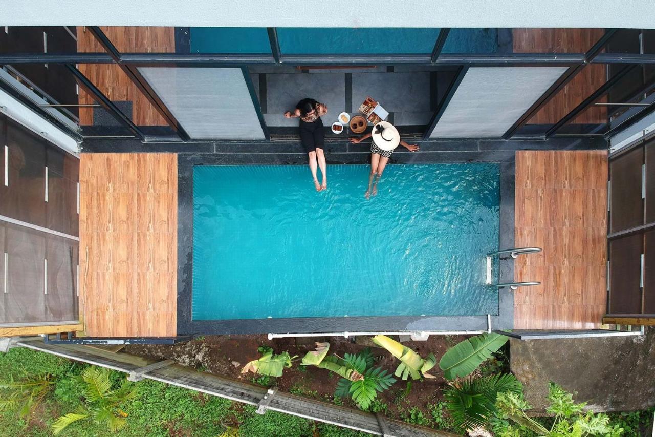 Two Villa By Stayvista With Infinity Pool, Farm & Mountain Views, Modern Interiors Karjat Exterior foto