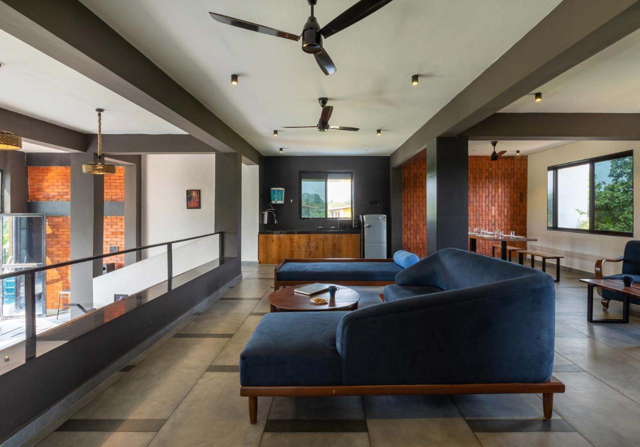 Two Villa By Stayvista With Infinity Pool, Farm & Mountain Views, Modern Interiors Karjat Exterior foto